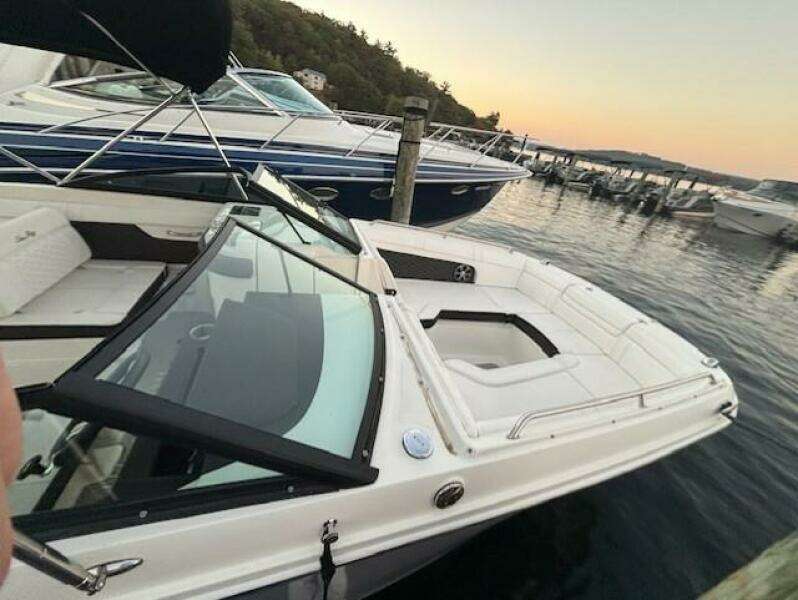 27ft Sea Ray Yacht For Sale