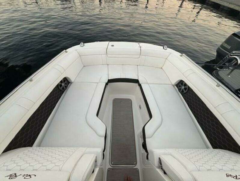 27ft Sea Ray Yacht For Sale
