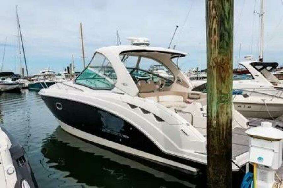 33ft Chaparral Yacht For Sale