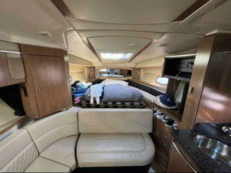 33ft Chaparral Yacht For Sale