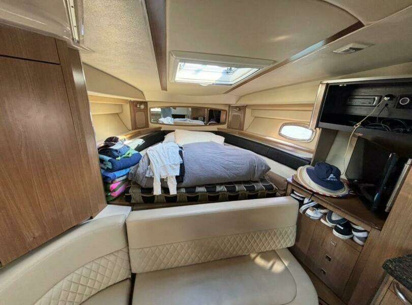 33ft Chaparral Yacht For Sale