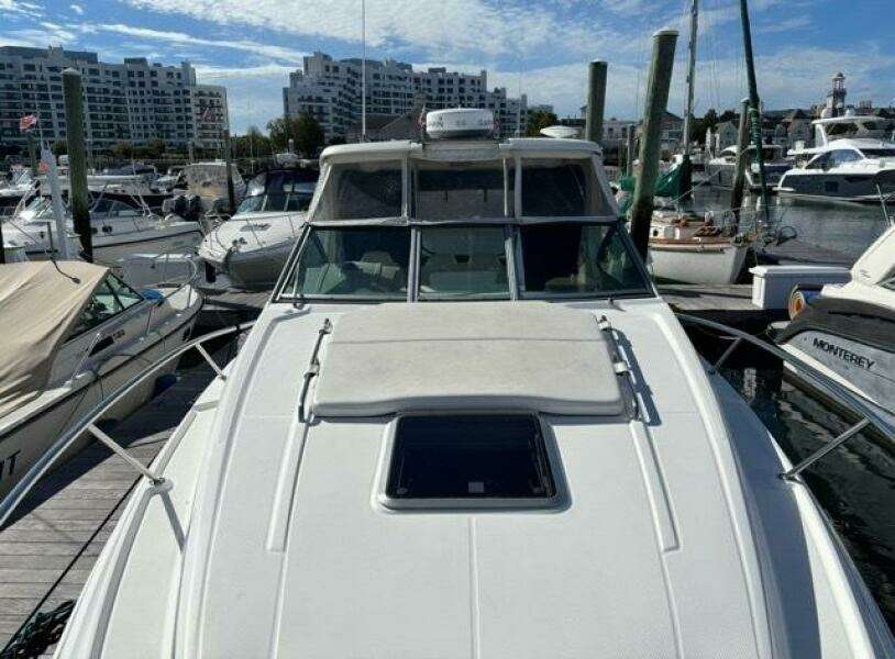 33ft Chaparral Yacht For Sale
