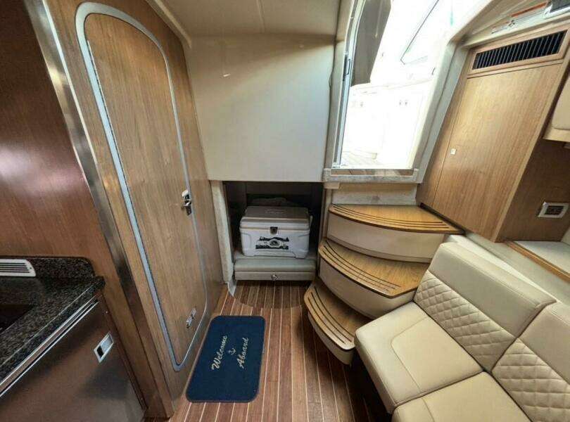 33ft Chaparral Yacht For Sale