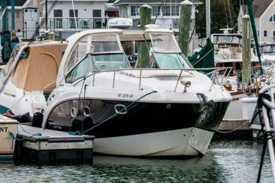33ft Chaparral Yacht For Sale