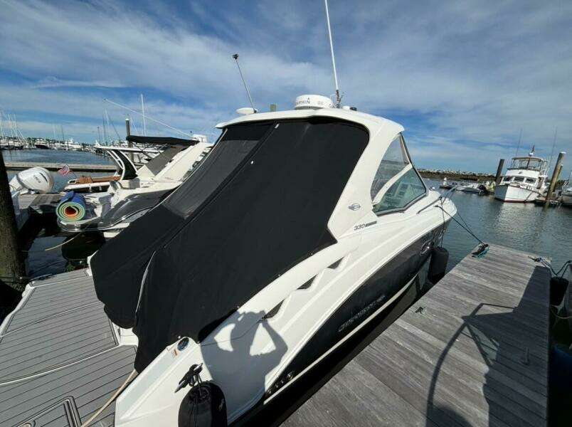 33ft Chaparral Yacht For Sale