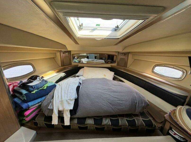 33ft Chaparral Yacht For Sale