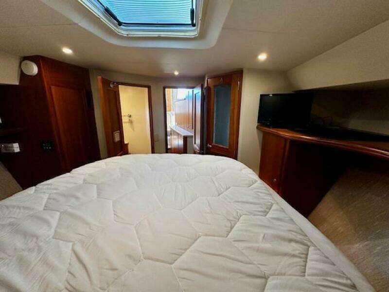 42ft Silverton Yacht For Sale