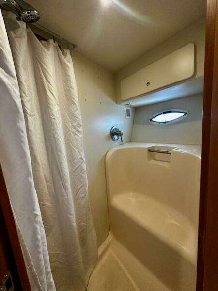 42ft Silverton Yacht For Sale