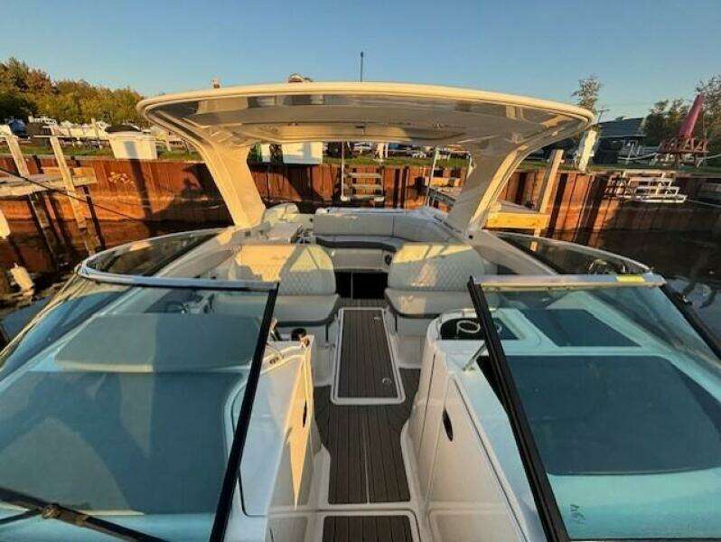 35ft Sea Ray Yacht For Sale