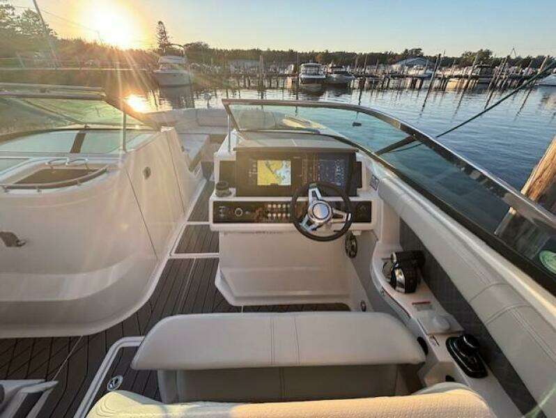 35ft Sea Ray Yacht For Sale