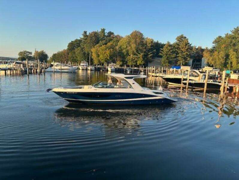 35ft Sea Ray Yacht For Sale