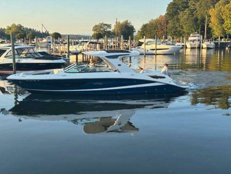 35ft Sea Ray Yacht For Sale