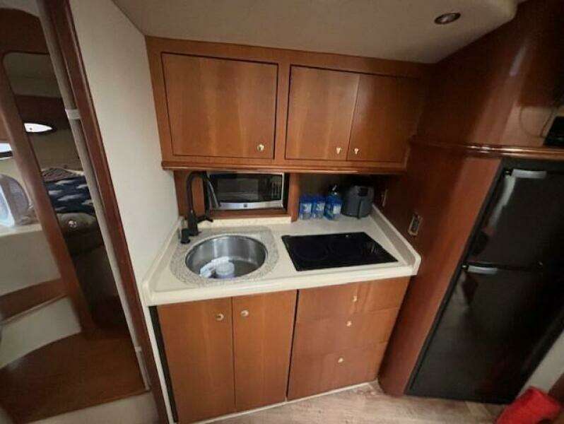 38ft Cruisers Yachts Yacht For Sale