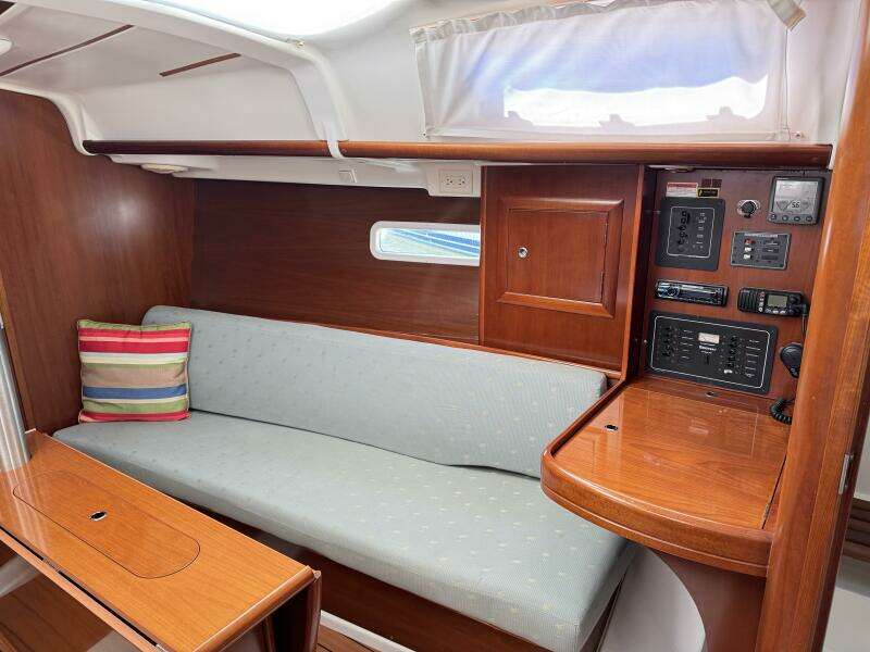 Kismet 32ft Beneteau Yacht For Sale