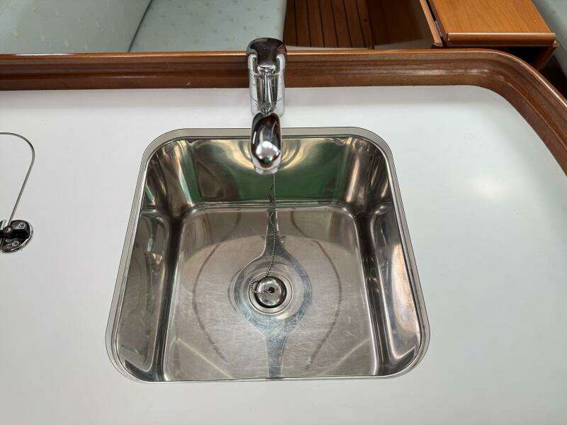 Kismet 32ft Beneteau Yacht For Sale