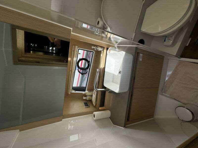 33ft Sealine Yacht For Sale