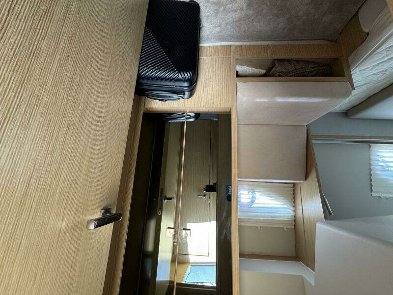 33ft Sealine Yacht For Sale