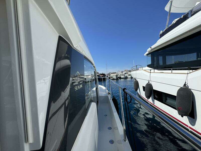 33ft Sealine Yacht For Sale