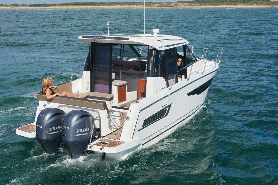 29ft Jeanneau Yacht For Sale