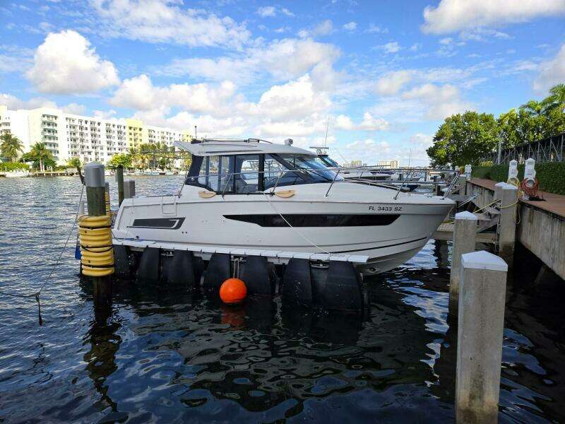 29ft Jeanneau Yacht For Sale 29ft Jeanneau Yacht For Sale