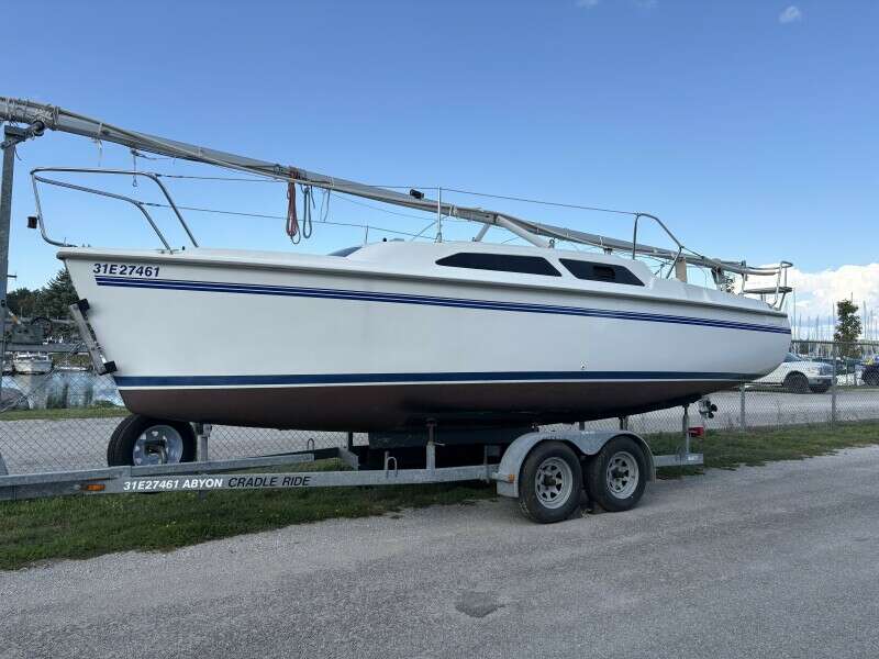 25ft Catalina Yacht For Sale