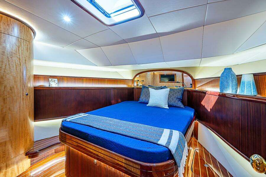 Maverick 55 Lucky -  Forward Stateroom