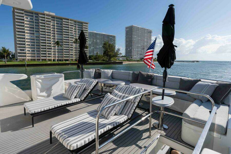 ALENIEL 87ft Johnson Yacht For Sale
