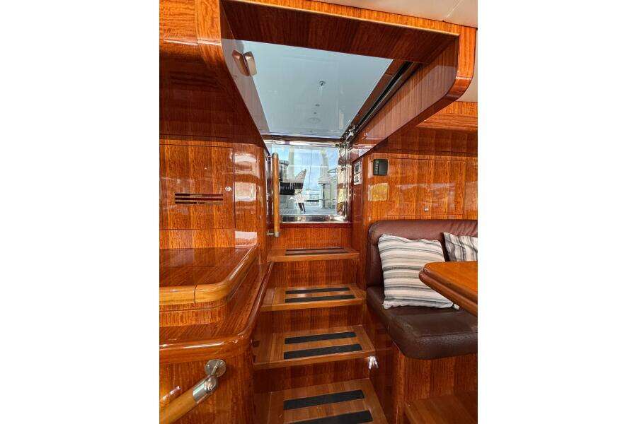 ALENIEL 87ft Johnson Yacht For Sale