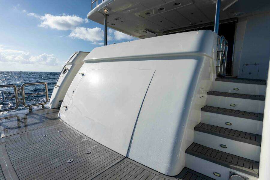 ALENIEL 87ft Johnson Yacht For Sale