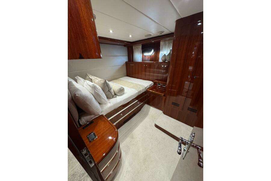 ALENIEL 87ft Johnson Yacht For Sale