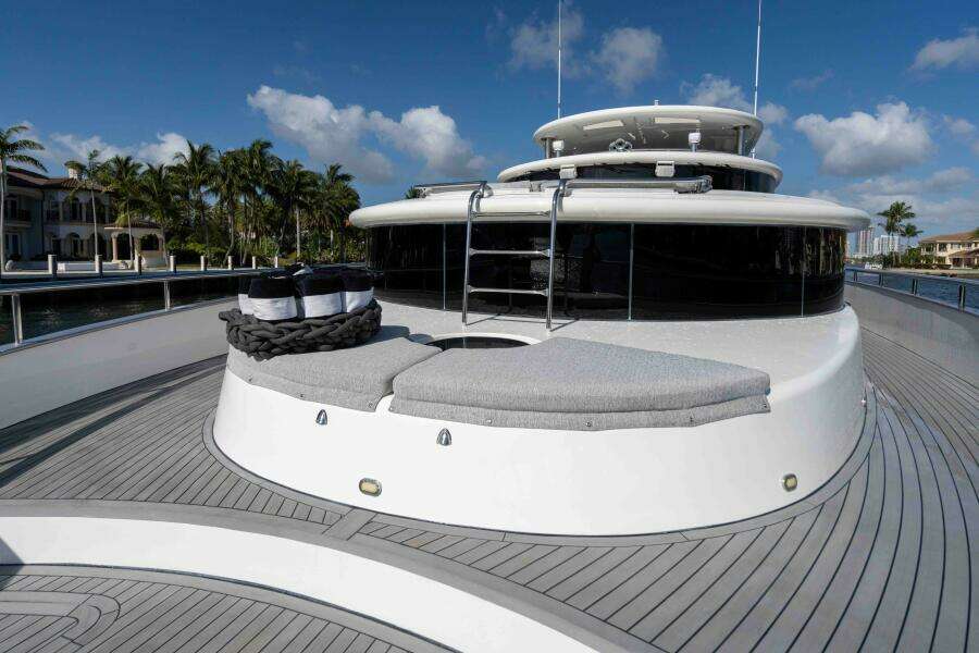 ALENIEL 87ft Johnson Yacht For Sale