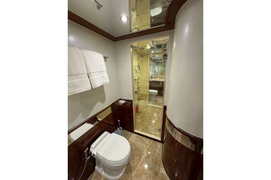 ALENIEL 87ft Johnson Yacht For Sale