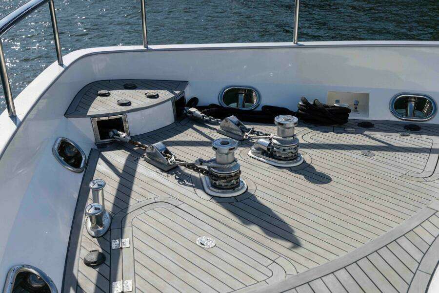 ALENIEL 87ft Johnson Yacht For Sale