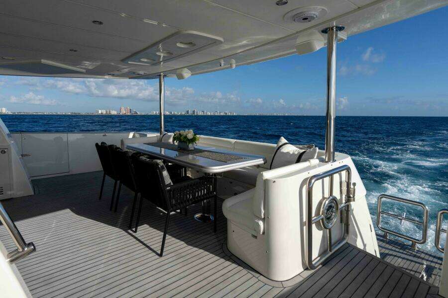 ALENIEL 87ft Johnson Yacht For Sale