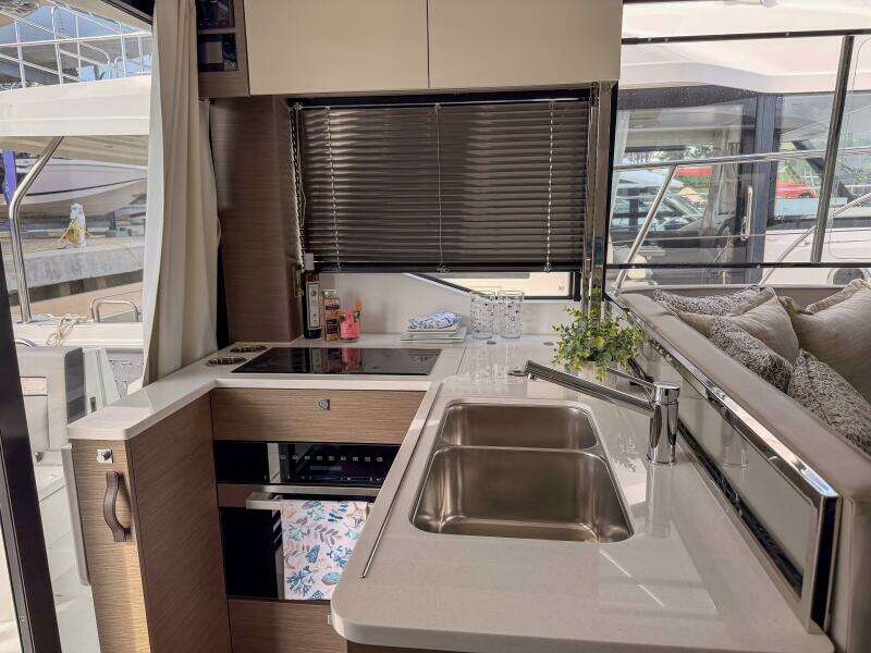 Rhapsody of Sea 40ft Jeanneau Yacht For Sale