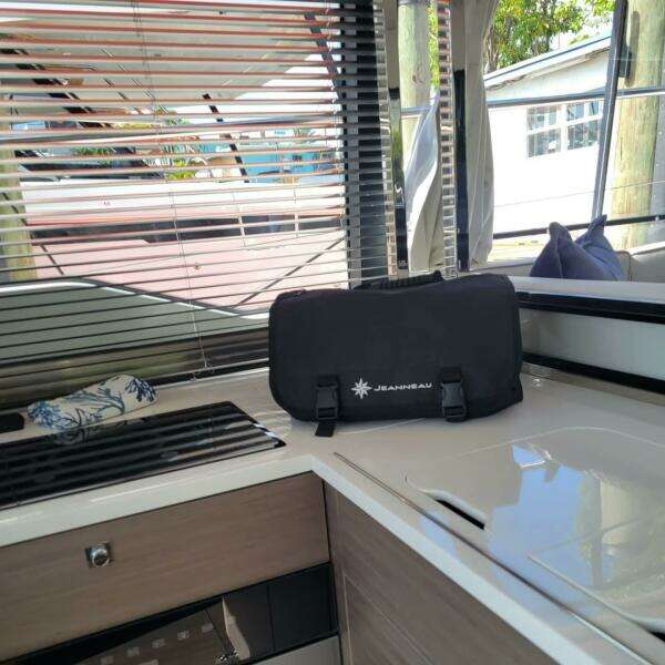 Rhapsody of Sea 40ft Jeanneau Yacht For Sale Rhapsody of Sea 40ft Jeanneau Yacht For Sale