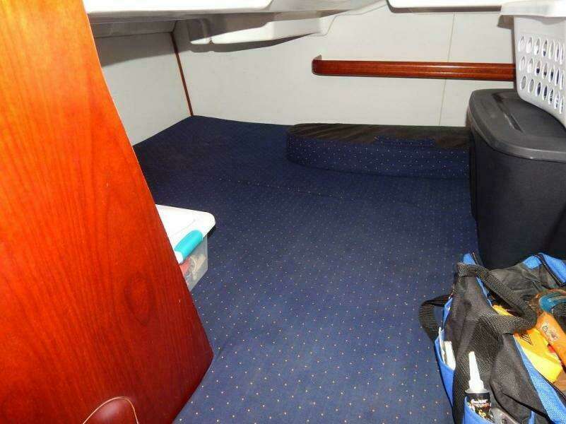 2004 Beneteau 373