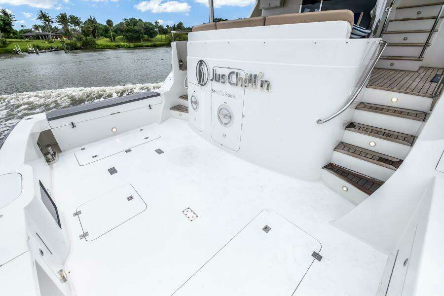 JUS CHILL N 84ft Cheoy Lee Yacht For Sale JUS CHILL N 84ft Cheoy Lee Yacht For Sale