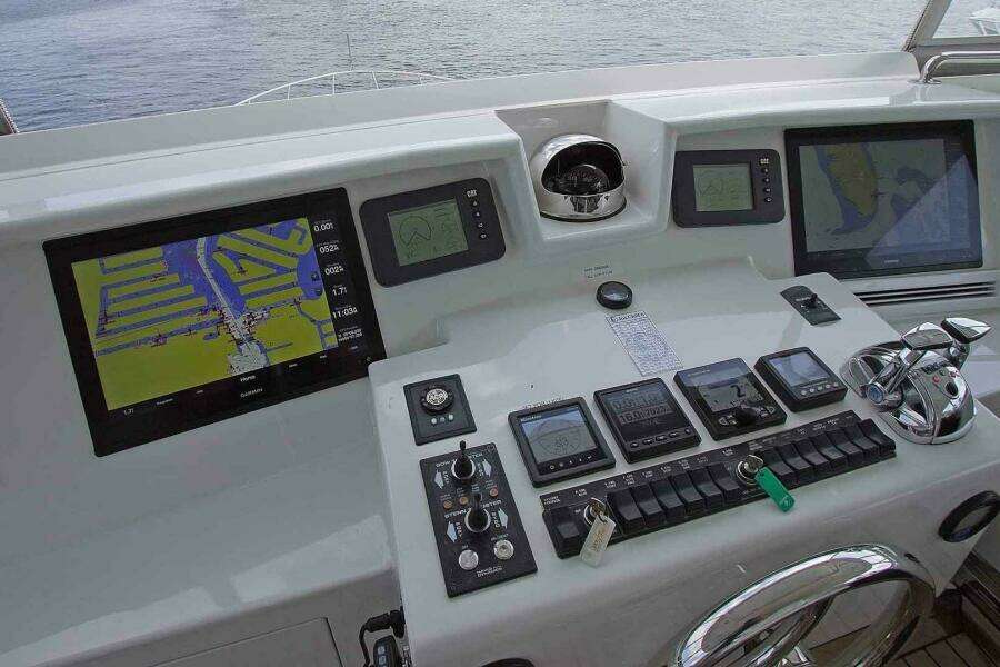 JUS CHILL N 84ft Cheoy Lee Yacht For Sale