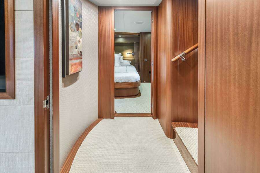 JUS CHILL N 84ft Cheoy Lee Yacht For Sale JUS CHILL N 84ft Cheoy Lee Yacht For Sale