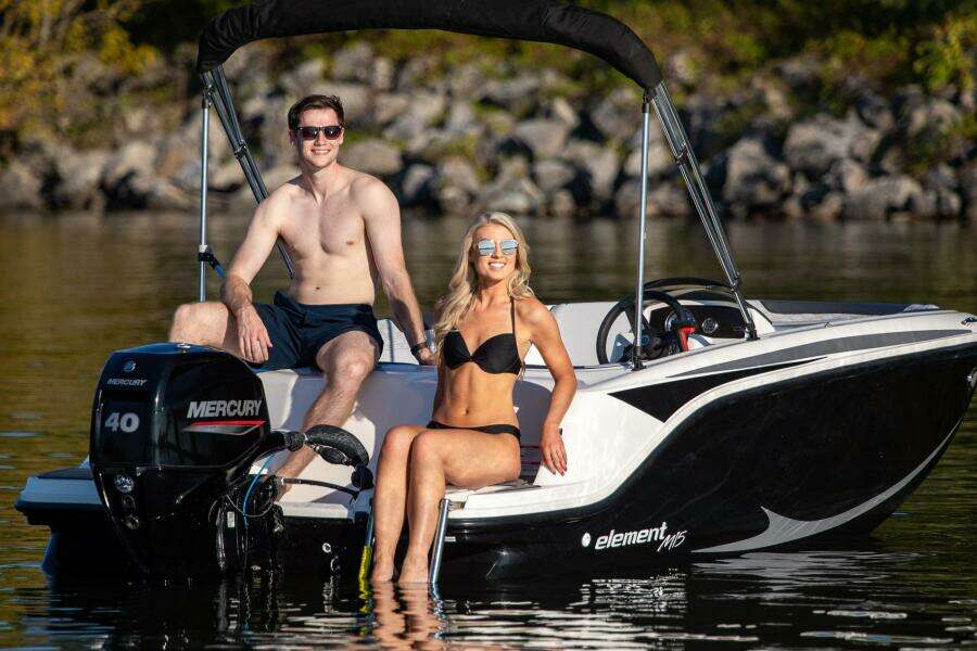 15ft Bayliner Yacht For Sale