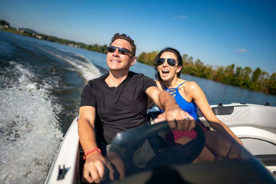 15ft Bayliner Yacht For Sale