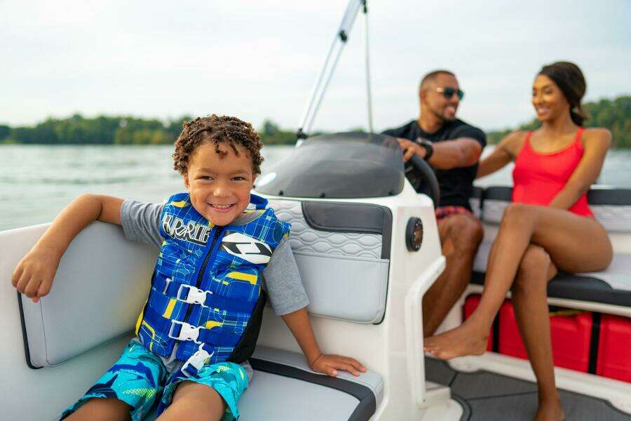 15ft Bayliner Yacht For Sale