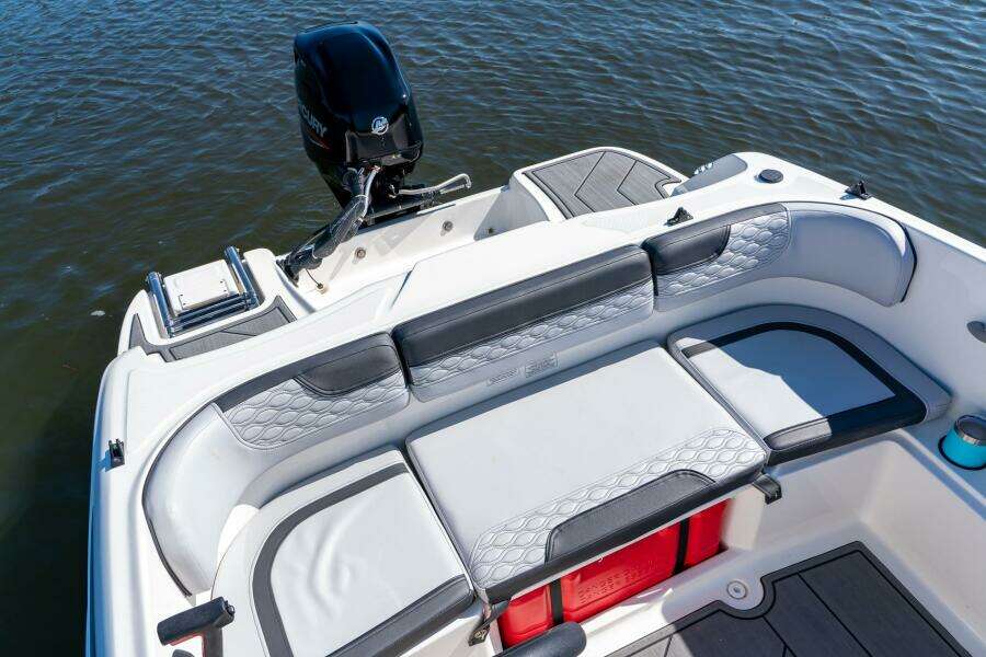 15ft Bayliner Yacht For Sale