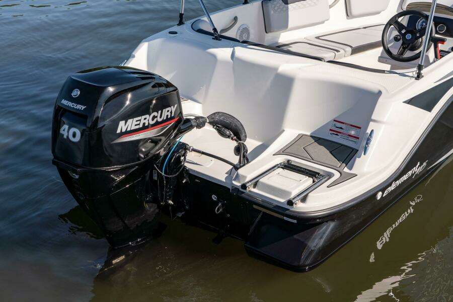 15ft Bayliner Yacht For Sale
