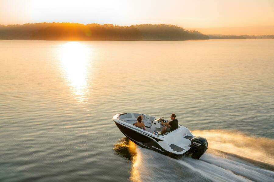 15ft Bayliner Yacht For Sale