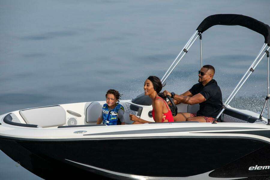 15ft Bayliner Yacht For Sale
