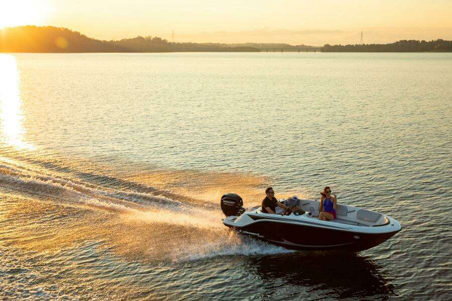 15ft Bayliner Yacht For Sale