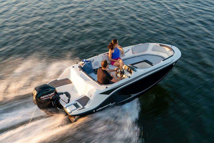 15ft Bayliner Yacht For Sale