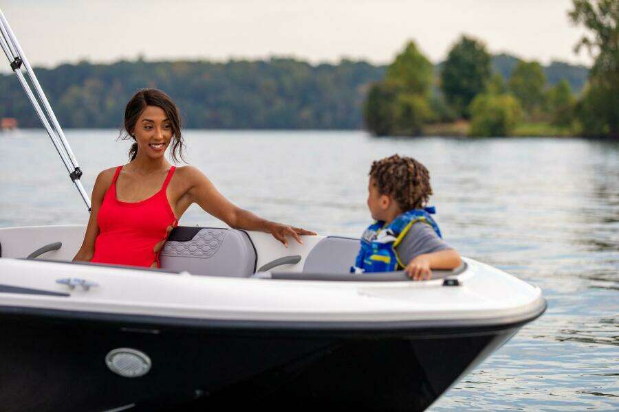 15ft Bayliner Yacht For Sale